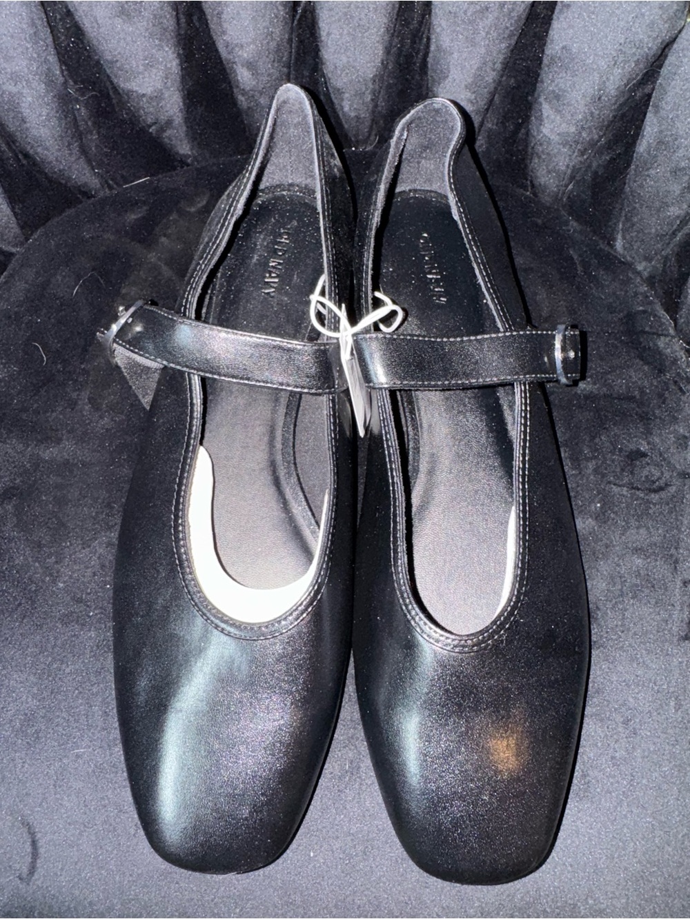 Old Navy Black Mary Jane Flats with Strap NWT